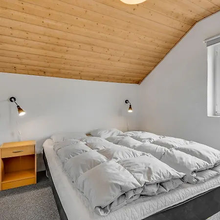 Semesterbostad With Pool, & Sauna Sj-942 Harboør